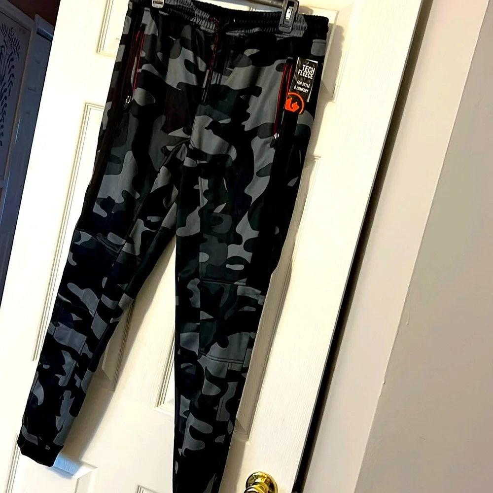 Sweatpants - Picture 1 of 8